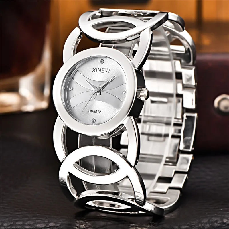 Premium Women's Quartz Watch – Gold-Tone Luxury Bracelet Design