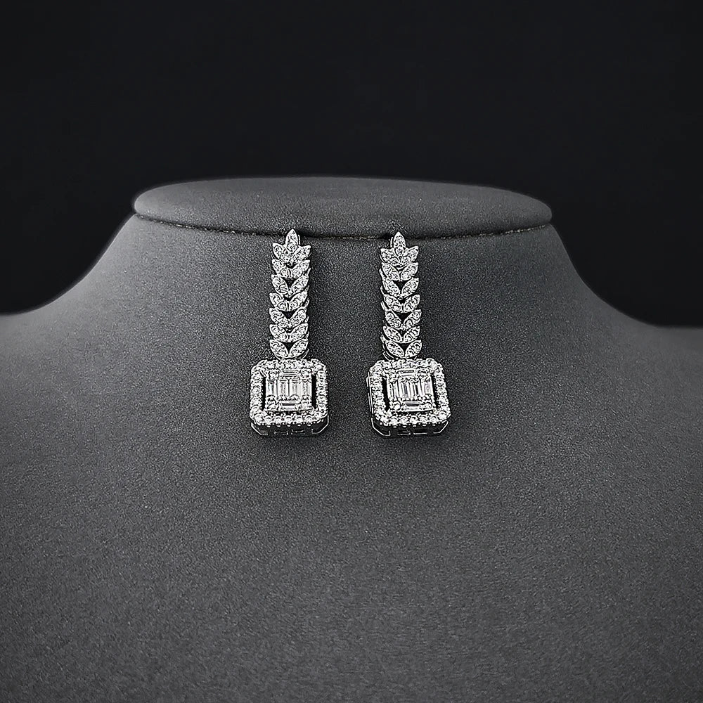 Mariana Earrings for Women – Elegant, High-Quality Design with a Smooth, Luxurious Finish