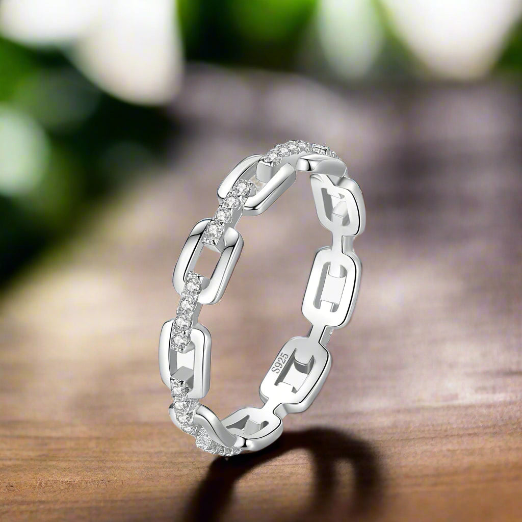 925 Sterling Silver Hollow Chain Design Zircon Ring
