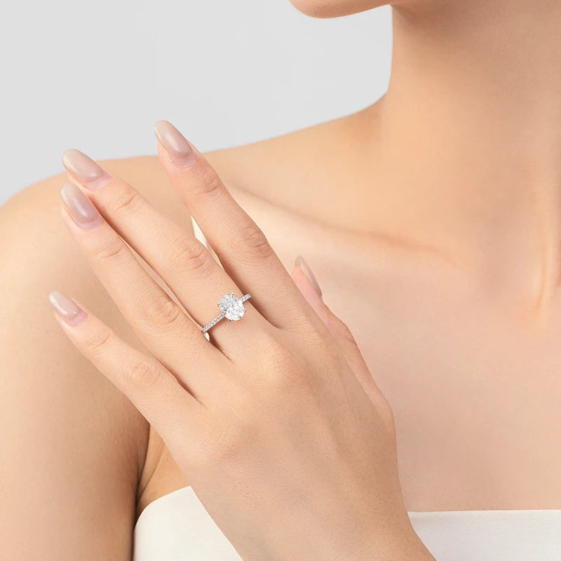 925 Sterling Silver Oval 5A Cubic Zirconia Ring – Luxury Engagement & Wedding Jewelry for Women